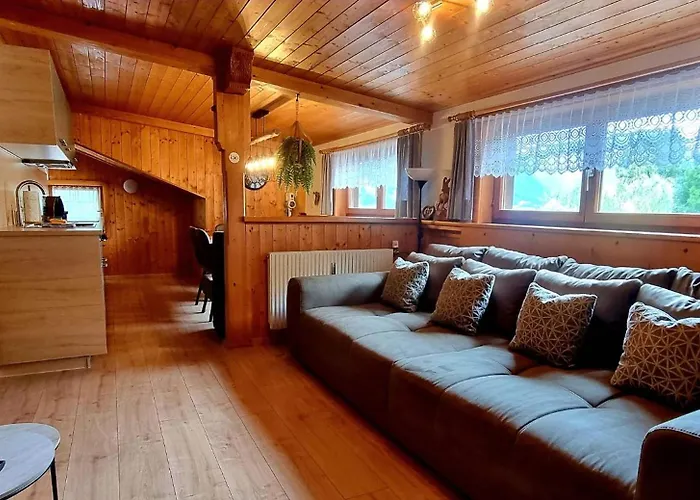 Haus Tisch