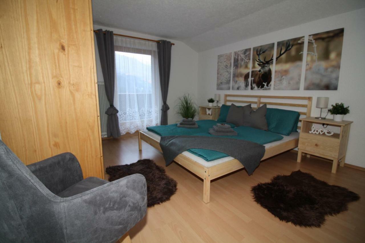 Haus Tisch * Schruns