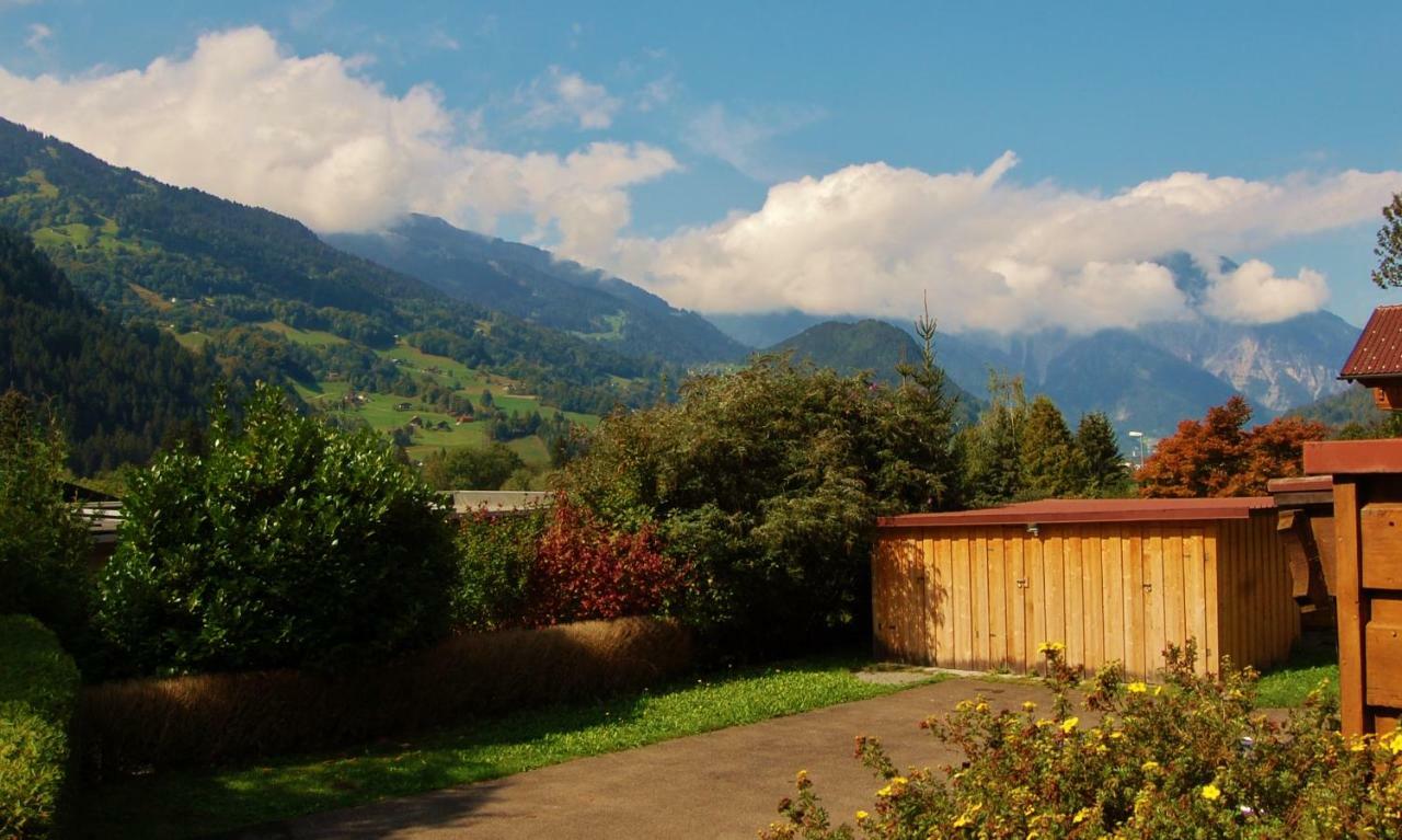 Haus Tisch Apartamento Schruns